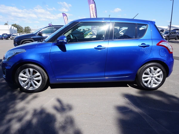2015 Suzuki Swift GL Automatic Petrol