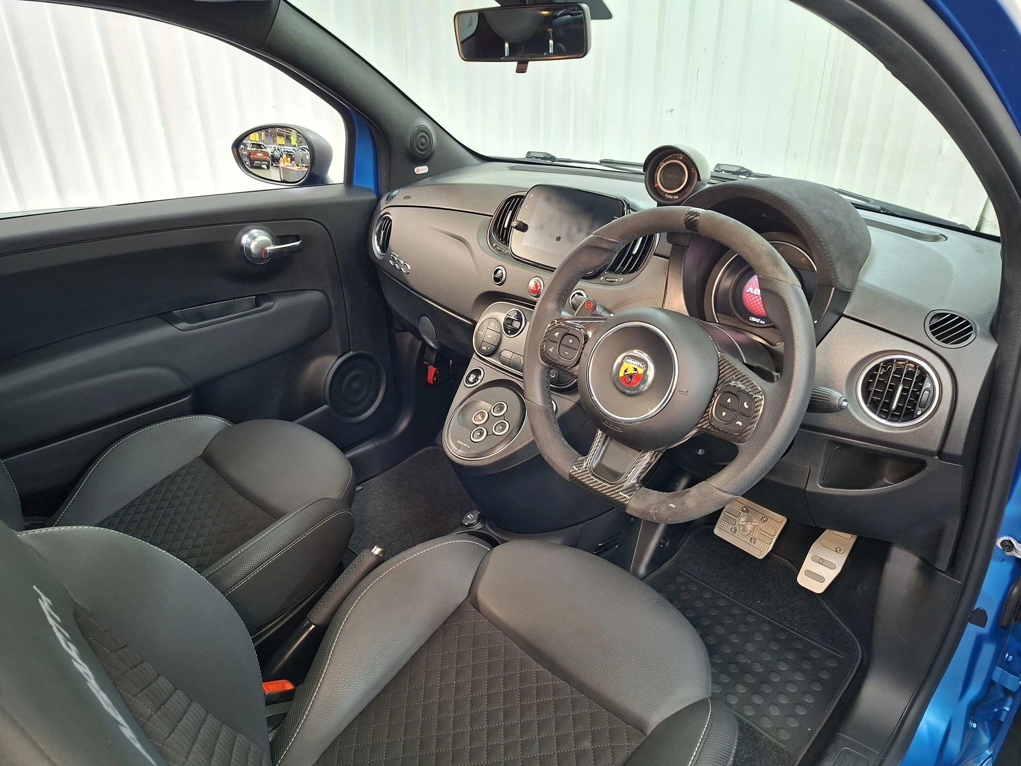 Photo 12