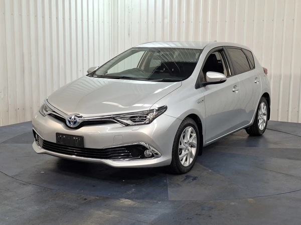 2018 Toyota Corolla Hybrid Automatic Front Wheel Drive