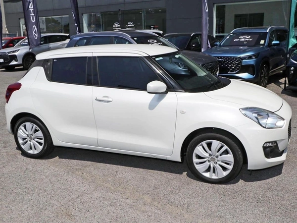 2017 Suzuki Swift GL Navigator AZ Automatic Petrol