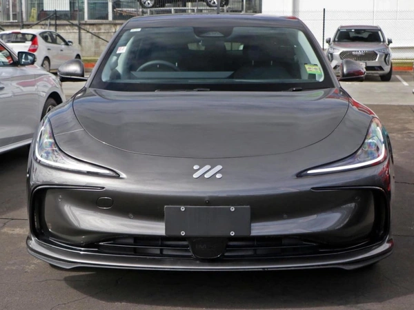 2026 Mg Im5 Premium Automatic Electric