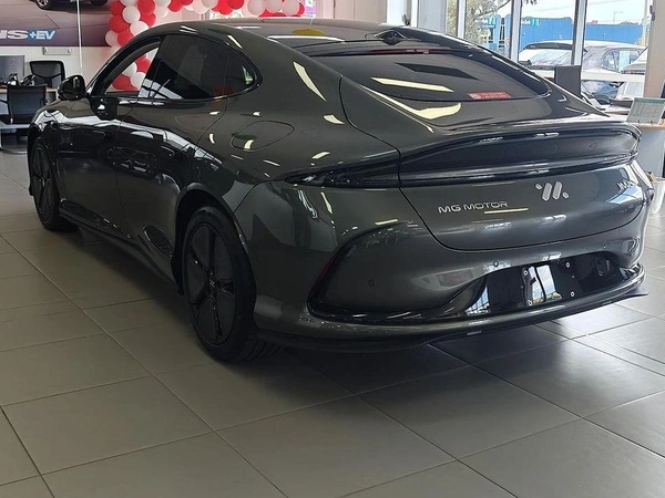 2025 Mg Im5 Premium P12L Rear Wheel Drive Automatic