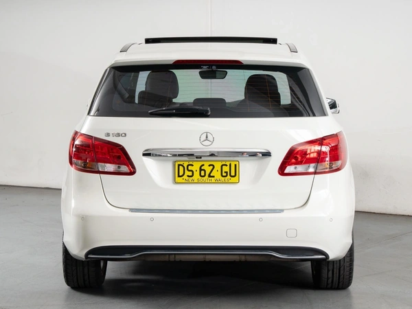2015 Mercedes-Benz B180 Panoramic Sunroof Navigation FWD