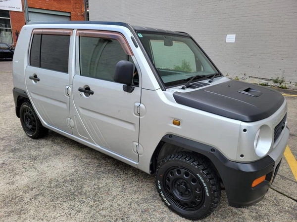 2000 Daihatsu Naked Turbo G Package Automatic FWD