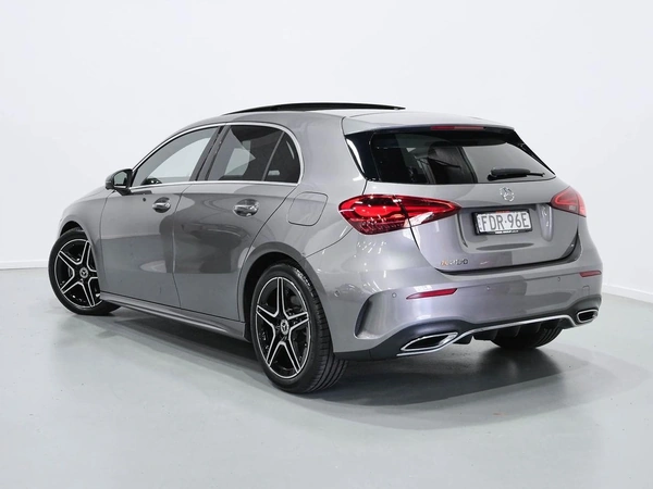 2024 Mercedes-Benz A200 Automatic Panoramic Sunroof Heated Seats