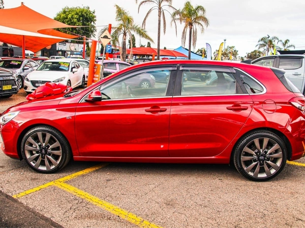 2017 Hyundai i30 PD SR Premium Hatchback Dual-Clutch (DCT) FWD