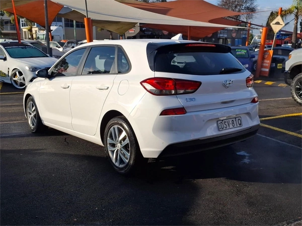 2017 Hyundai i30 PD Active Hatchback Manual FWD