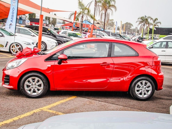 2016 Kia Rio UB S Hatchback Automatic FWD