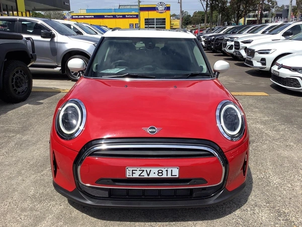 2022 Mini Hatch Cooper Classic Plus Dual-Clutch Automatic