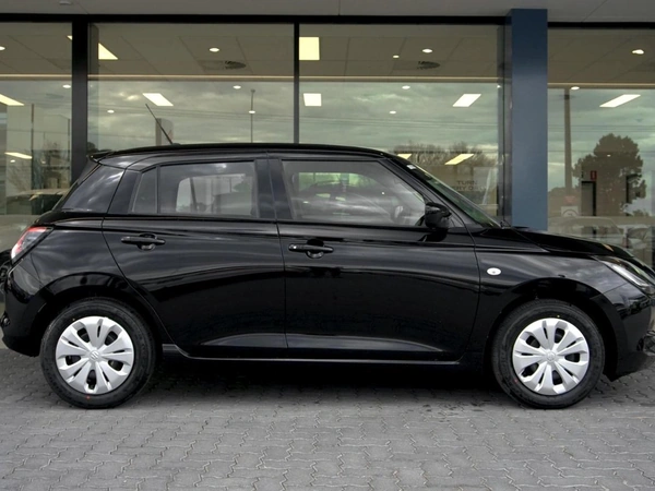 2025 Suzuki Swift UZ Automatic