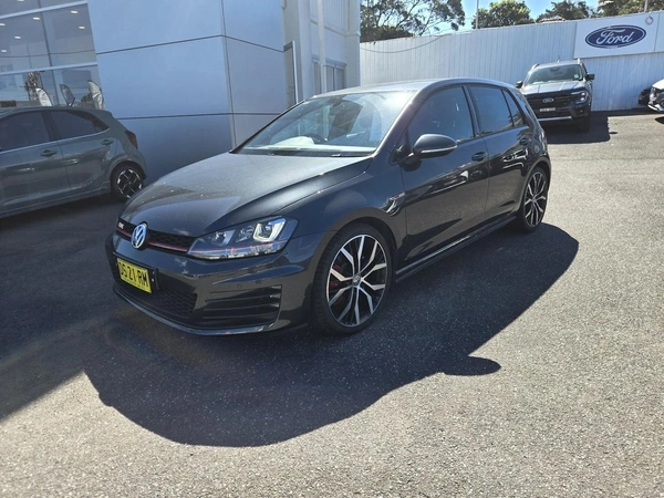2015 Volkswagen Golf GTI Performance Dual-Clutch Automatic