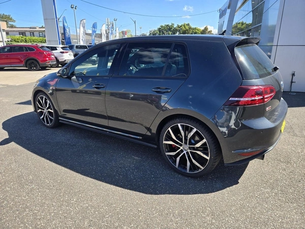 2015 Volkswagen Golf GTI Performance Dual-Clutch Automatic