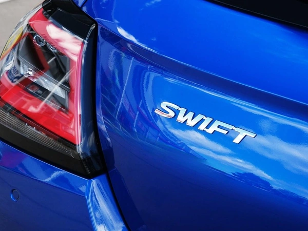 2026 Suzuki Swift Hybrid GLX UZ Automatic